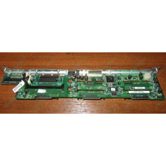 C53575-407 + C53578-203 Intel SR2400 backplane: плата корзины SCSI HDD в сборе (T0040301 + T0040401 + 6017B0044601) - Видное